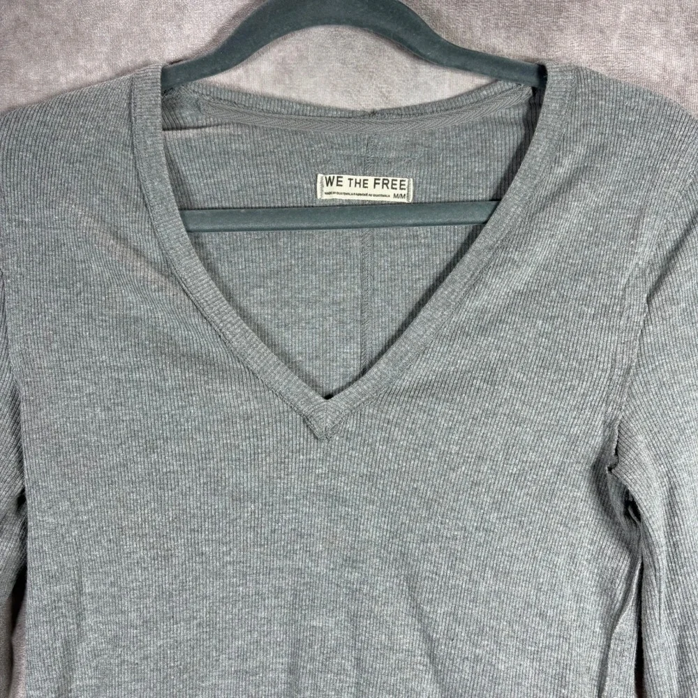 We The Free Top‎ Womens Size Medium Gray V-Neck Ribbed Long Sleeve Casual Boho